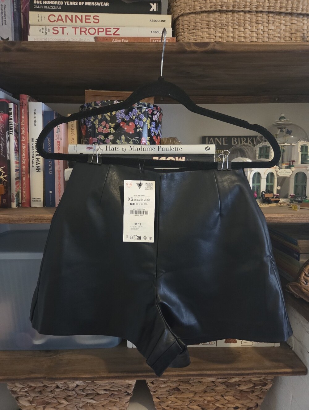 Zara Women’s Black Faux Leather Shorts